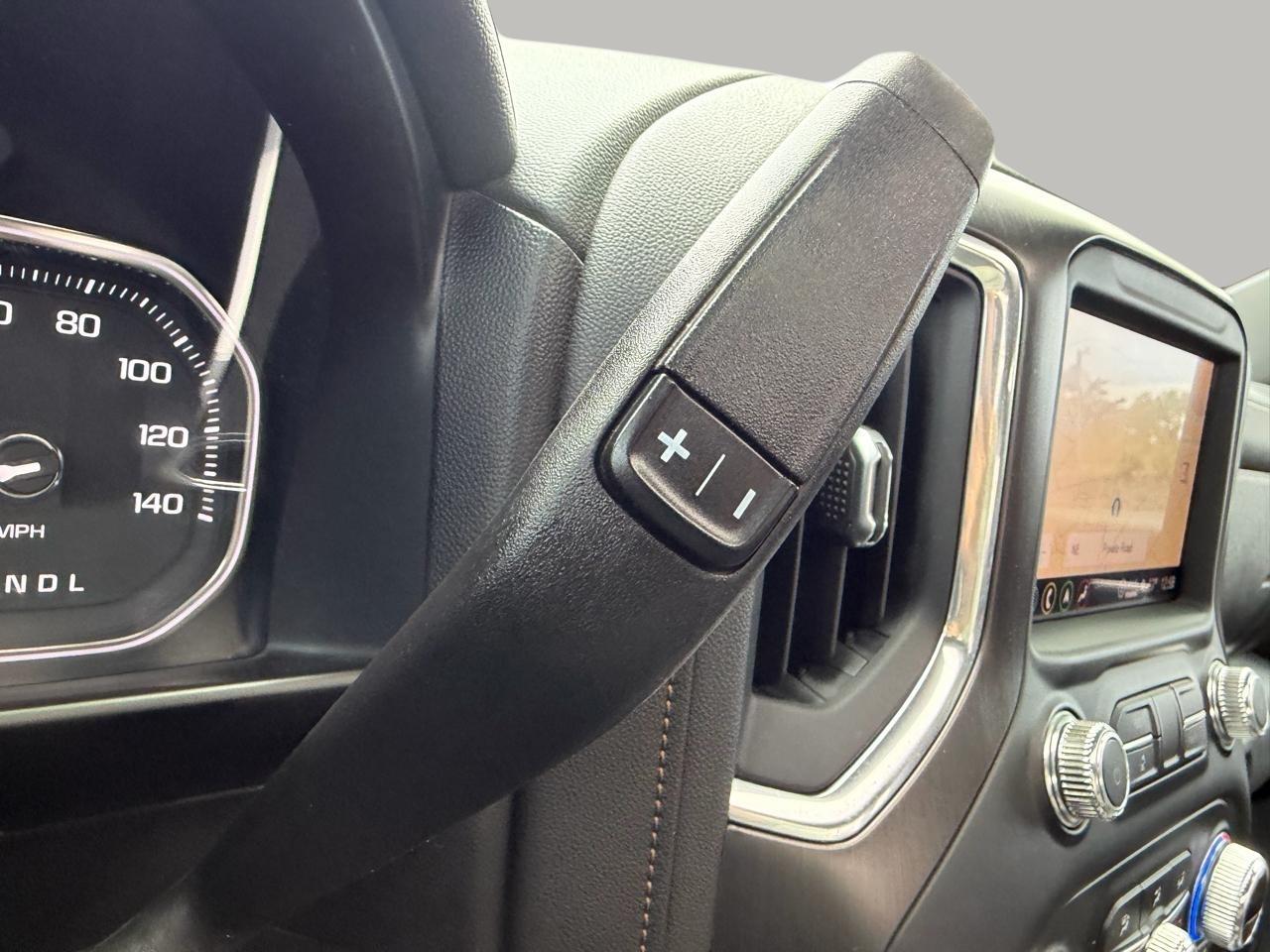 GMC Sierra 1500 AT4 Crew Cab Short Box 4WD 2021