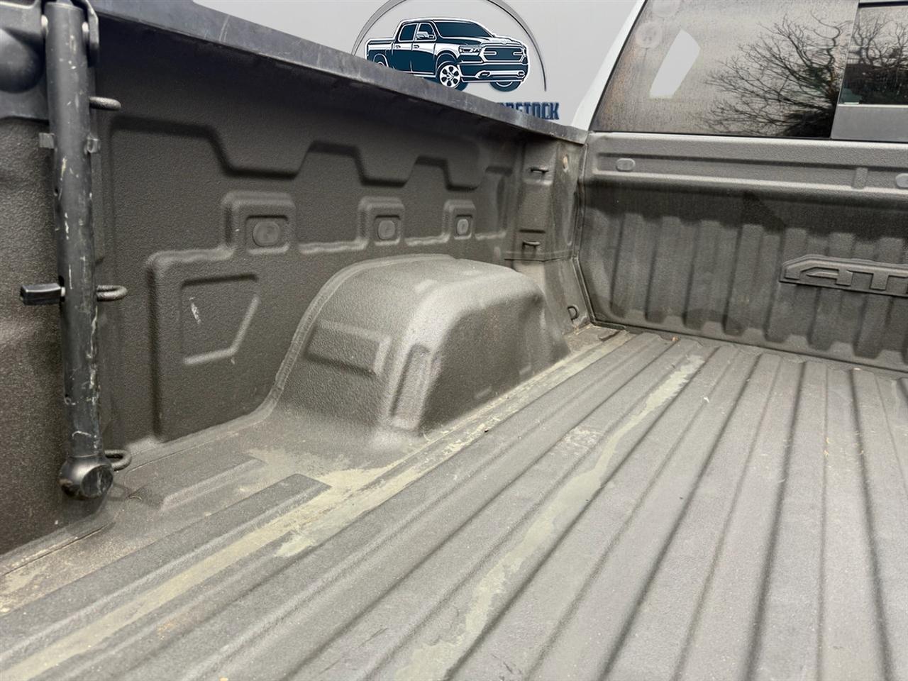 GMC Sierra 1500 AT4 Crew Cab Short Box 4WD 2021