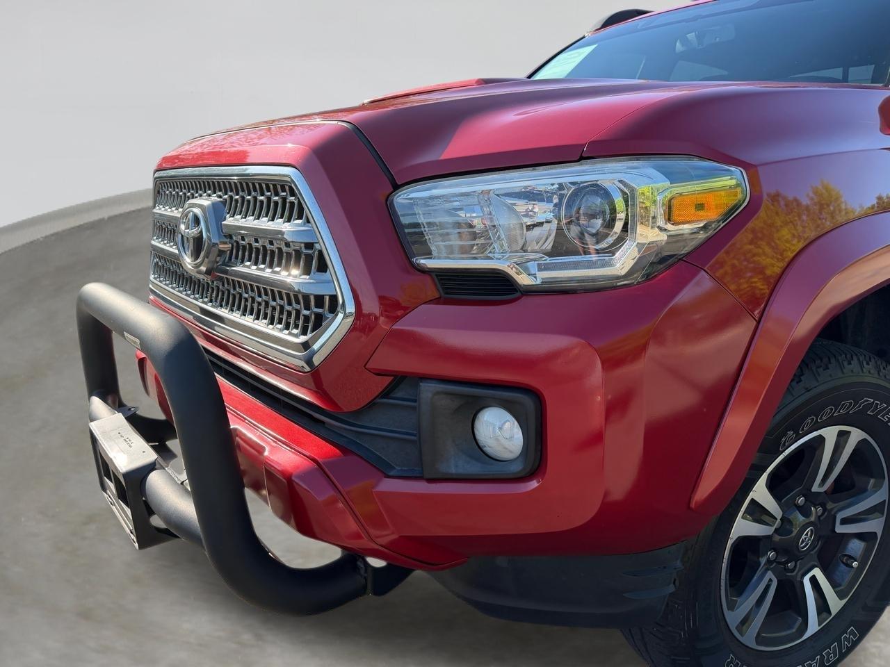 Toyota Tacoma TRD Sport Double Cab 5' Bed V6 4x2 AT (Natl) 2016