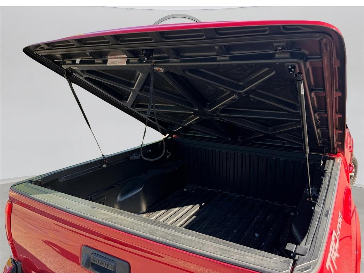 Toyota Tacoma TRD Sport Double Cab 5' Bed V6 4x2 AT (Natl) 2016