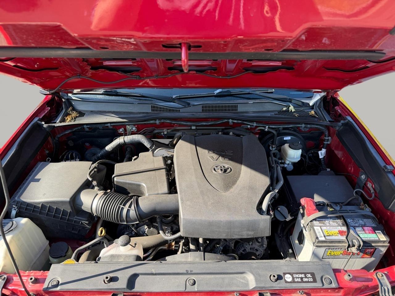 Toyota Tacoma TRD Sport Double Cab 5' Bed V6 4x2 AT (Natl) 2016