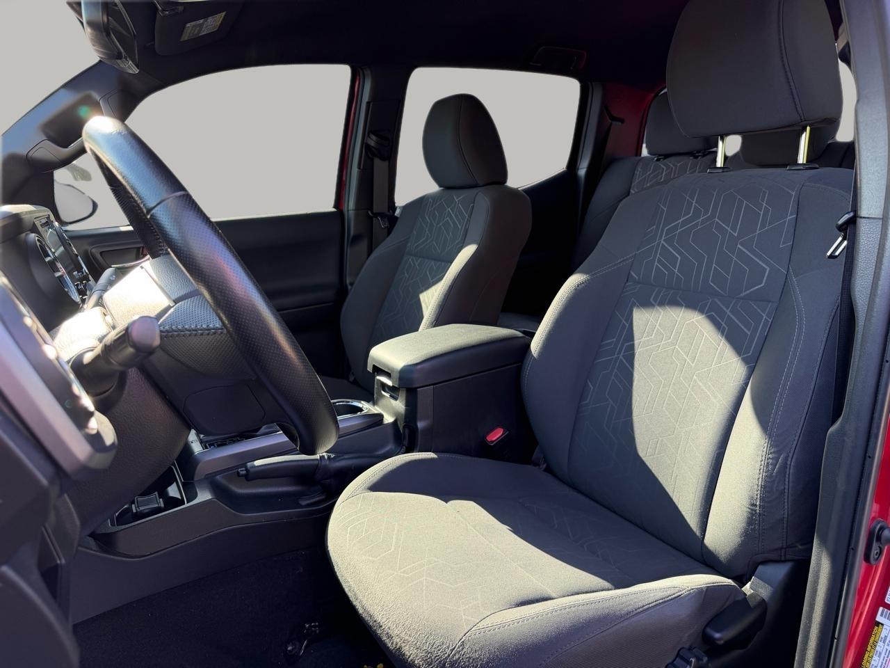 Toyota Tacoma TRD Sport Double Cab 5' Bed V6 4x2 AT (Natl) 2016