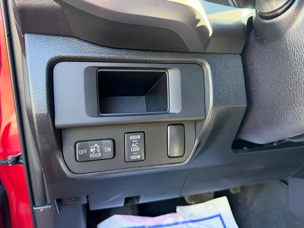 Toyota Tacoma TRD Sport Double Cab 5' Bed V6 4x2 AT (Natl) 2016