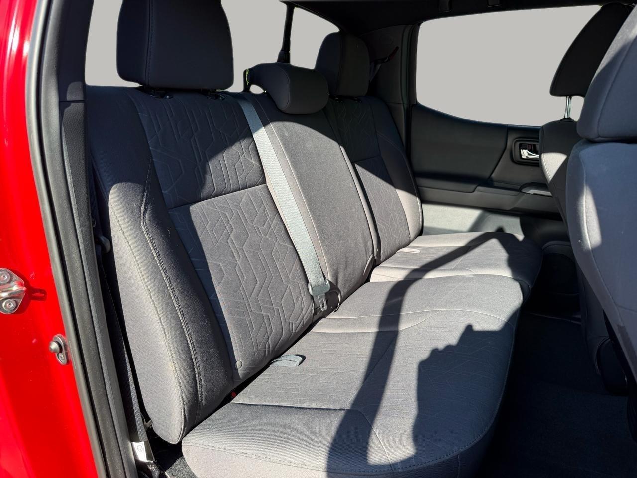 Toyota Tacoma TRD Sport Double Cab 5' Bed V6 4x2 AT (Natl) 2016