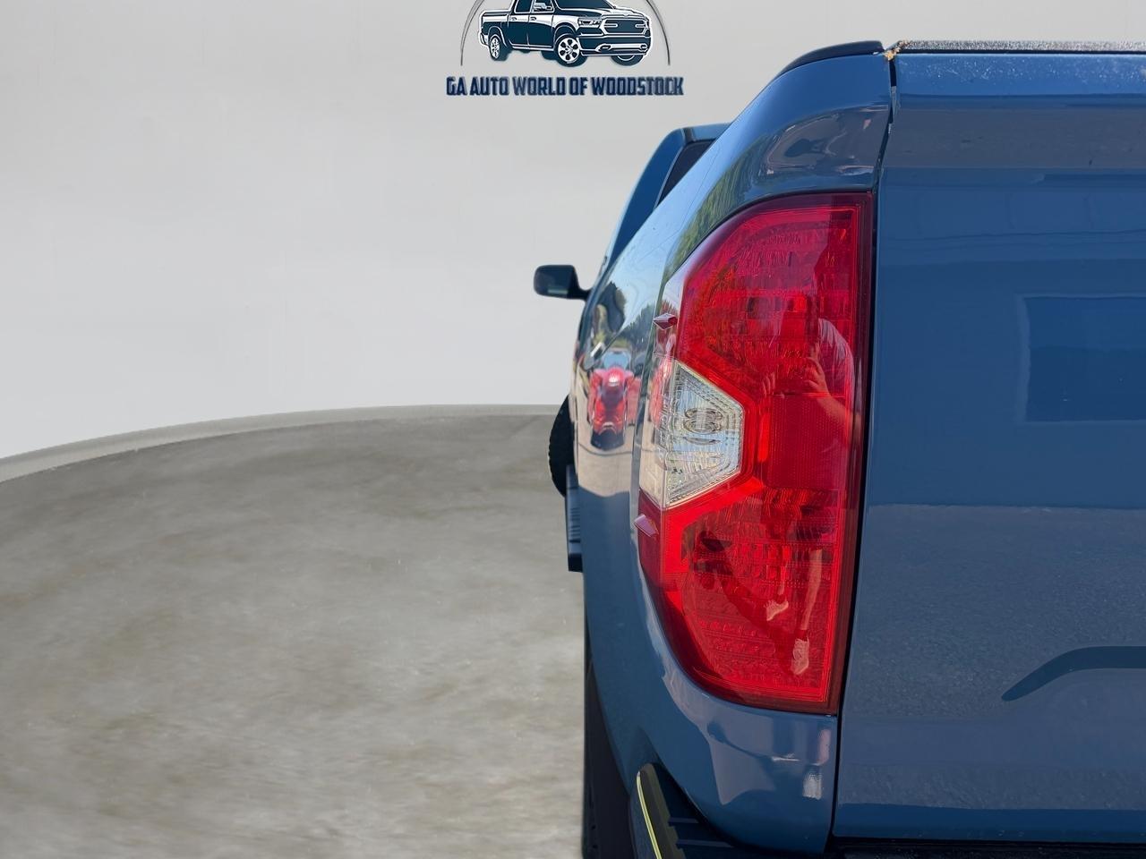 Toyota Tundra SR5 5.7L V8 Double Cab 4WD 2019