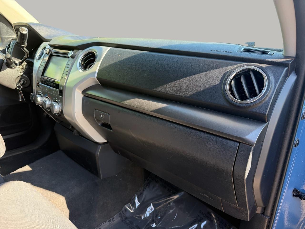 Toyota Tundra SR5 5.7L V8 Double Cab 4WD 2019