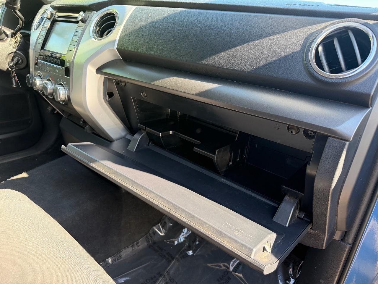 Toyota Tundra SR5 5.7L V8 Double Cab 4WD 2019