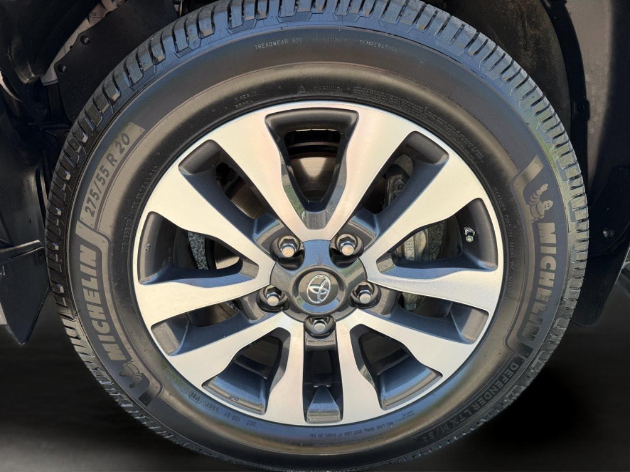 Toyota Tundra Limited 5.7L CrewMax 2WD 2019