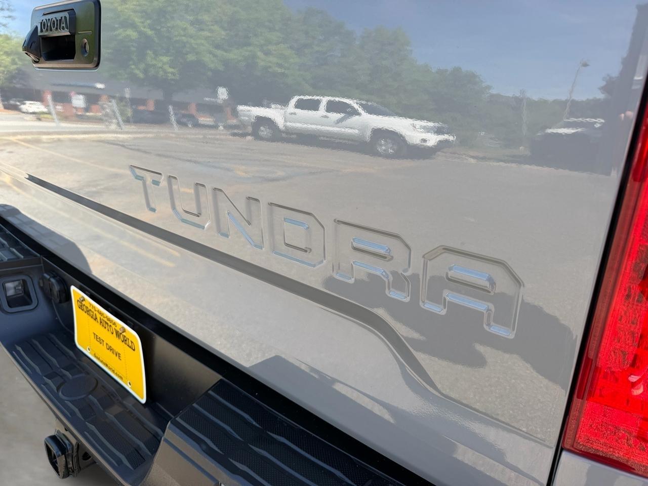 Toyota Tundra Limited 5.7L CrewMax 2WD 2019