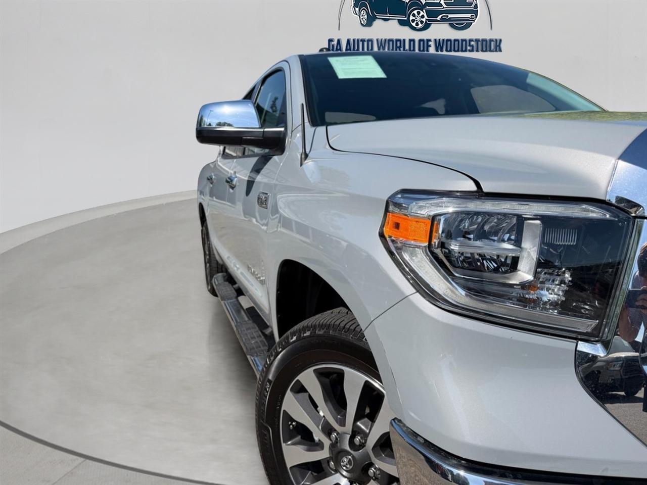 Toyota Tundra Limited 5.7L CrewMax 2WD 2019