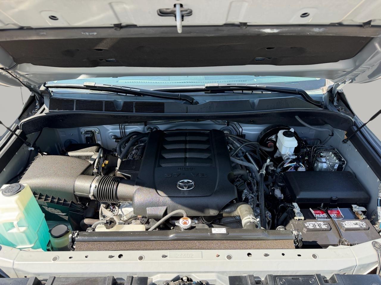Toyota Tundra Limited 5.7L CrewMax 2WD 2019