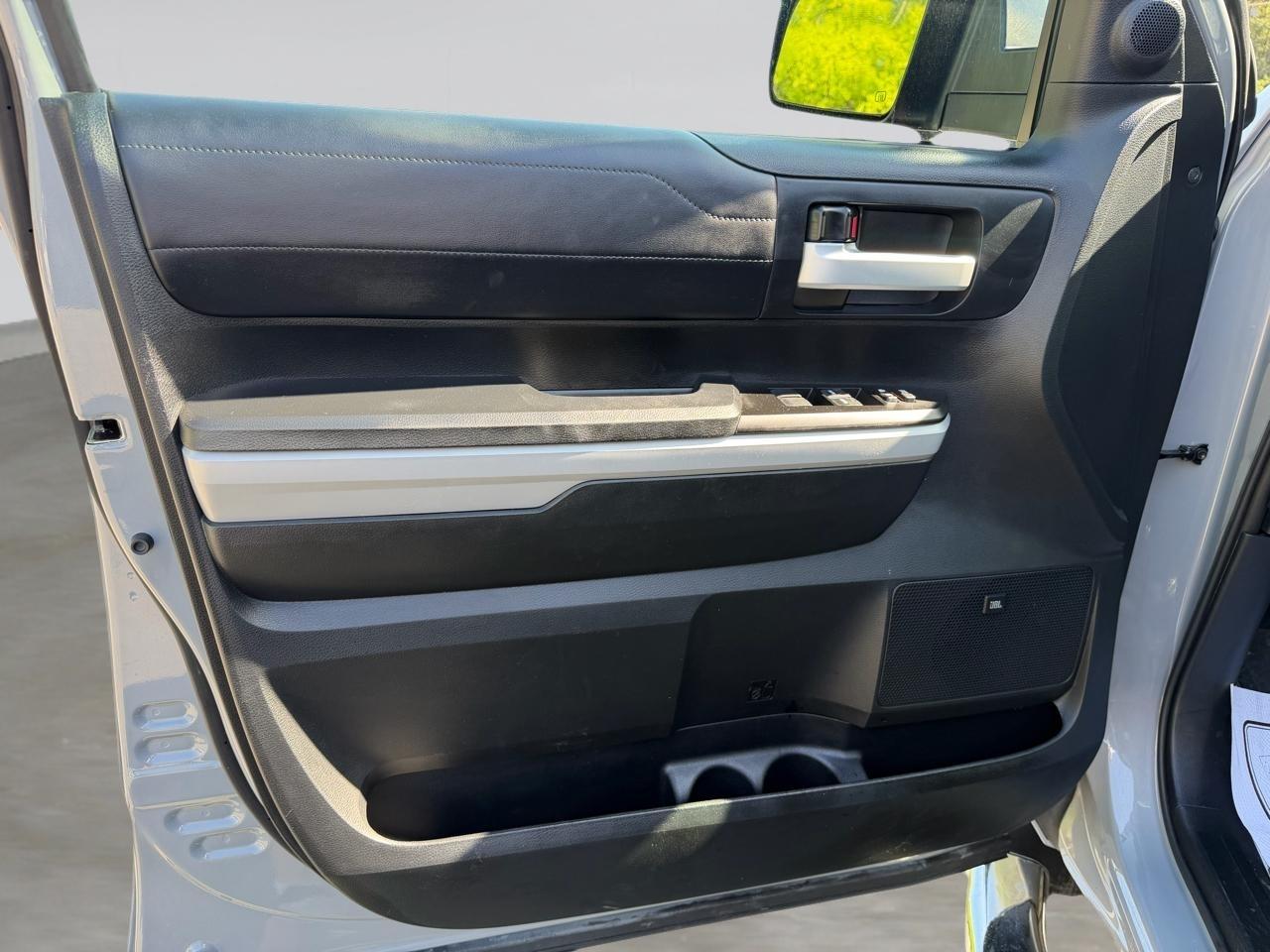 Toyota Tundra Limited 5.7L CrewMax 2WD 2019