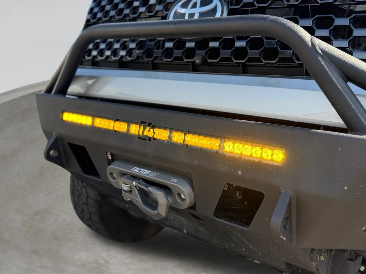 Toyota Tundra Platinum CrewMax 5.7L 4WD 2019