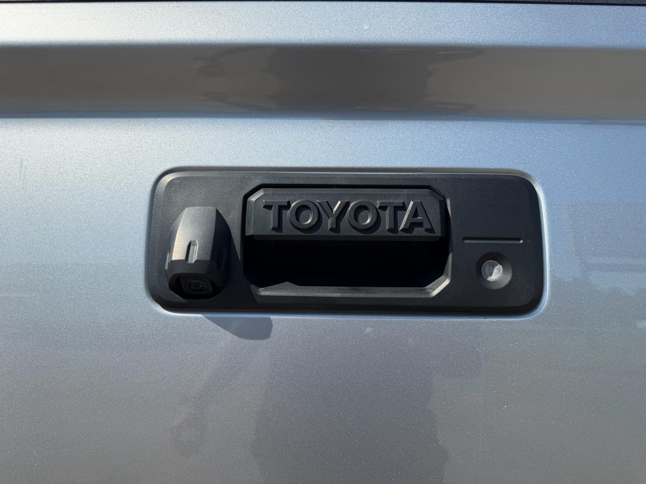 Toyota Tundra Platinum CrewMax 5.7L 4WD 2019