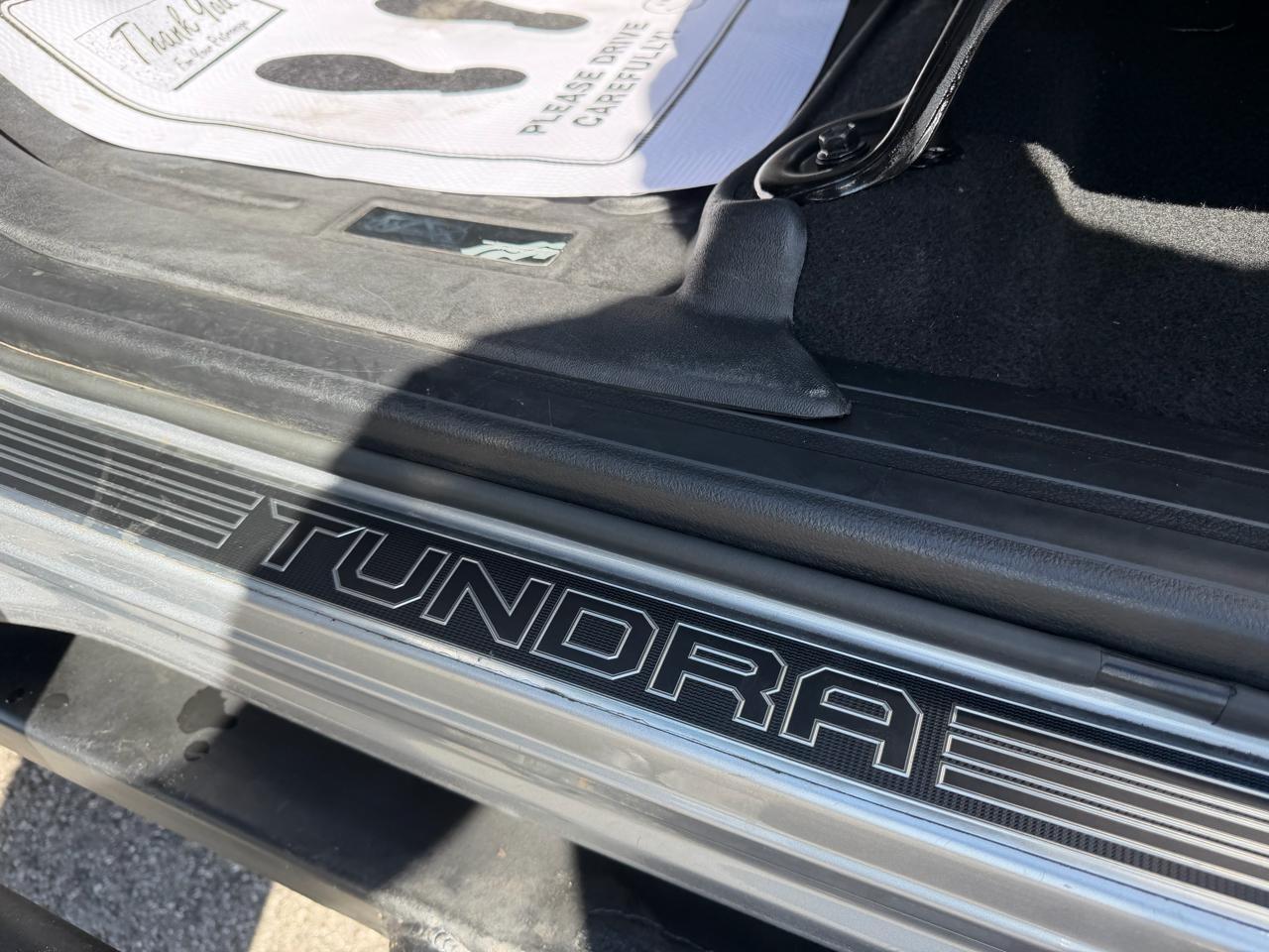 Toyota Tundra Platinum CrewMax 5.7L 4WD 2019