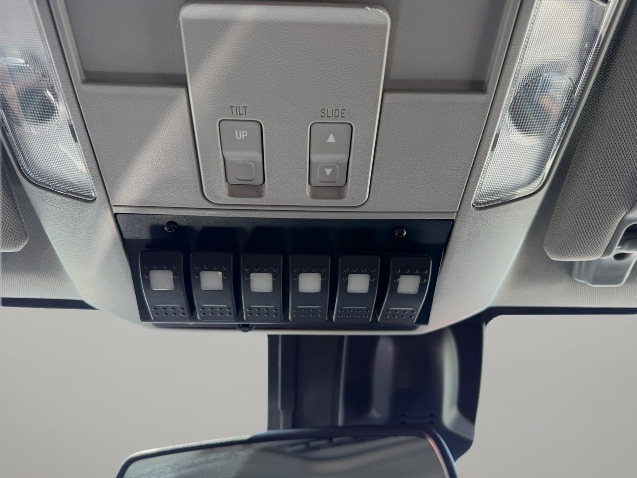 Toyota Tundra Platinum CrewMax 5.7L 4WD 2019