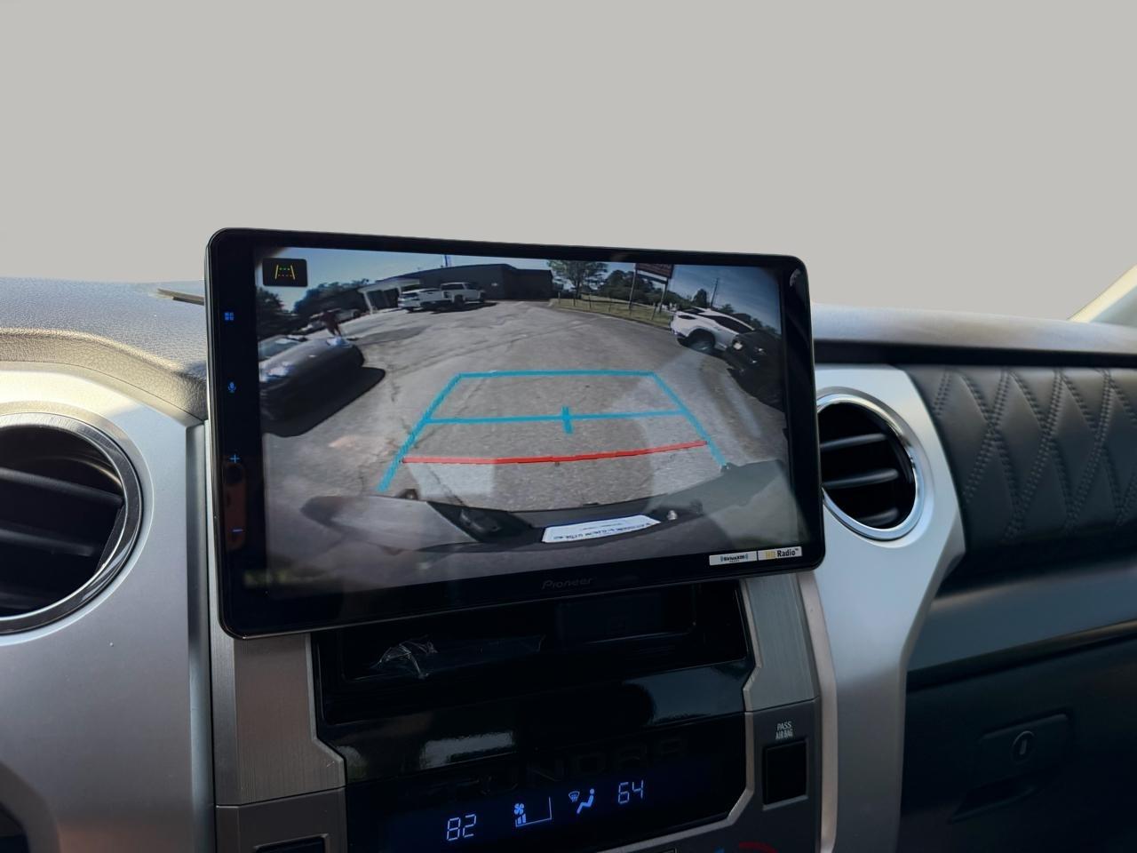 Toyota Tundra Platinum CrewMax 5.7L 4WD 2019