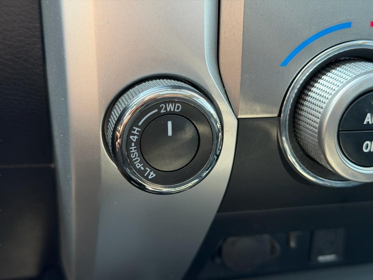 Toyota Tundra Platinum CrewMax 5.7L 4WD 2019