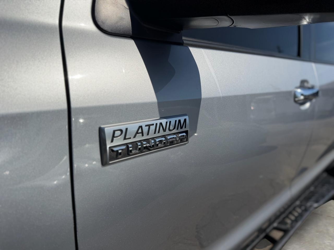 Toyota Tundra Platinum CrewMax 5.7L 4WD 2019