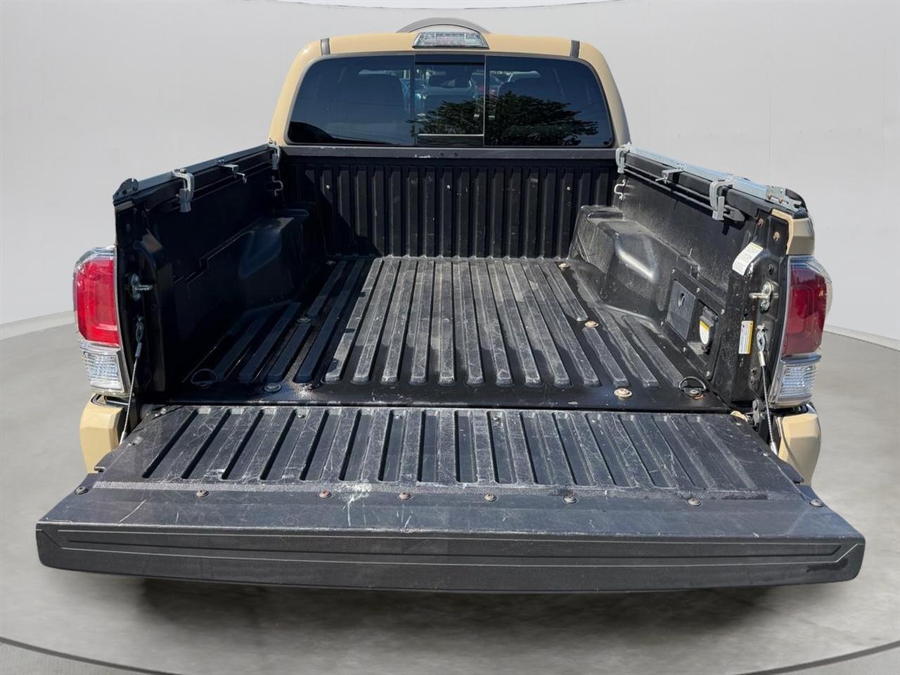 Toyota Tacoma 4WD Access Cab V6 AT TRD Sport (Natl) 2020