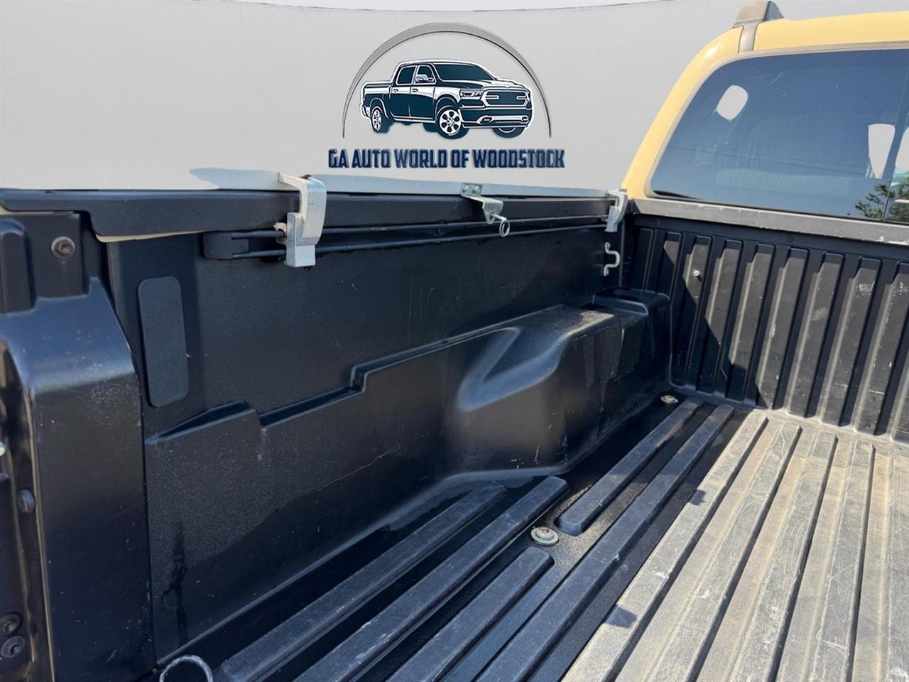 Toyota Tacoma 4WD Access Cab V6 AT TRD Sport (Natl) 2020