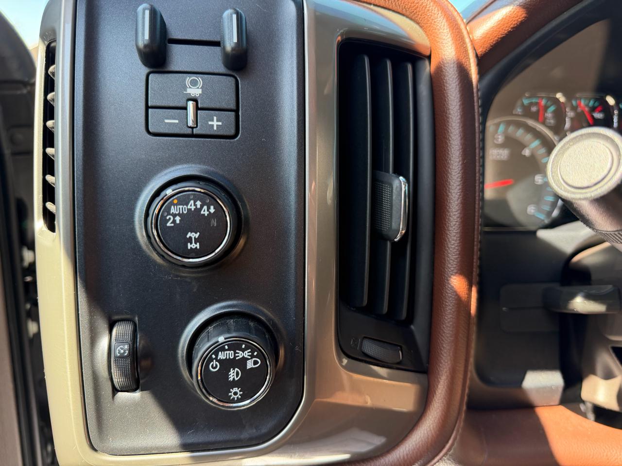 Chevrolet Silverado 1500 High Country Crew Cab 4WD 2017