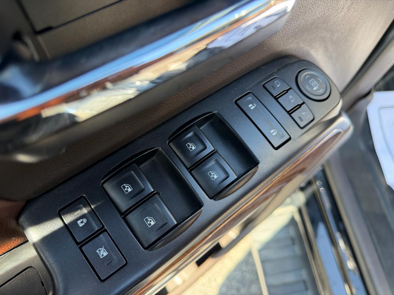 Chevrolet Silverado 1500 High Country Crew Cab 4WD 2017