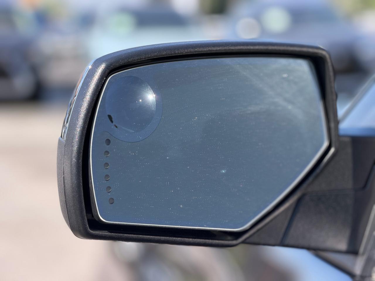 Chevrolet Silverado 1500 High Country Crew Cab 4WD 2017