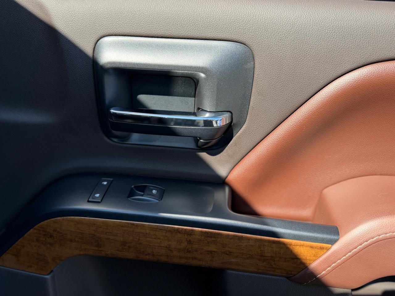 Chevrolet Silverado 1500 High Country Crew Cab 4WD 2017