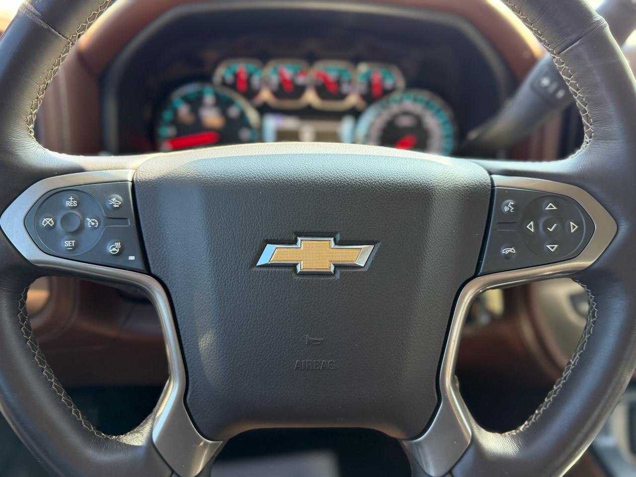 Chevrolet Silverado 1500 High Country Crew Cab 4WD 2017