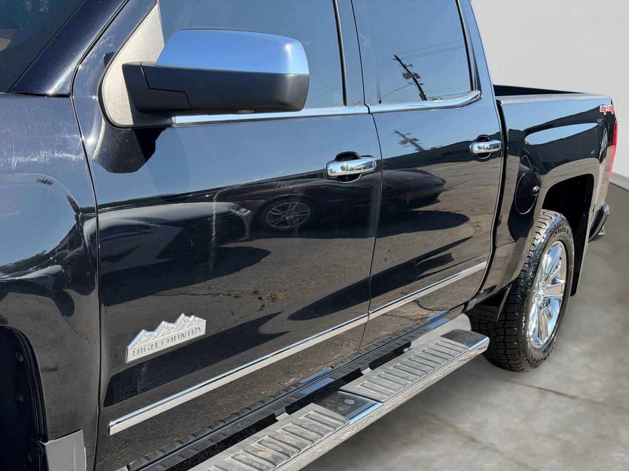 Chevrolet Silverado 1500 High Country Crew Cab 4WD 2017