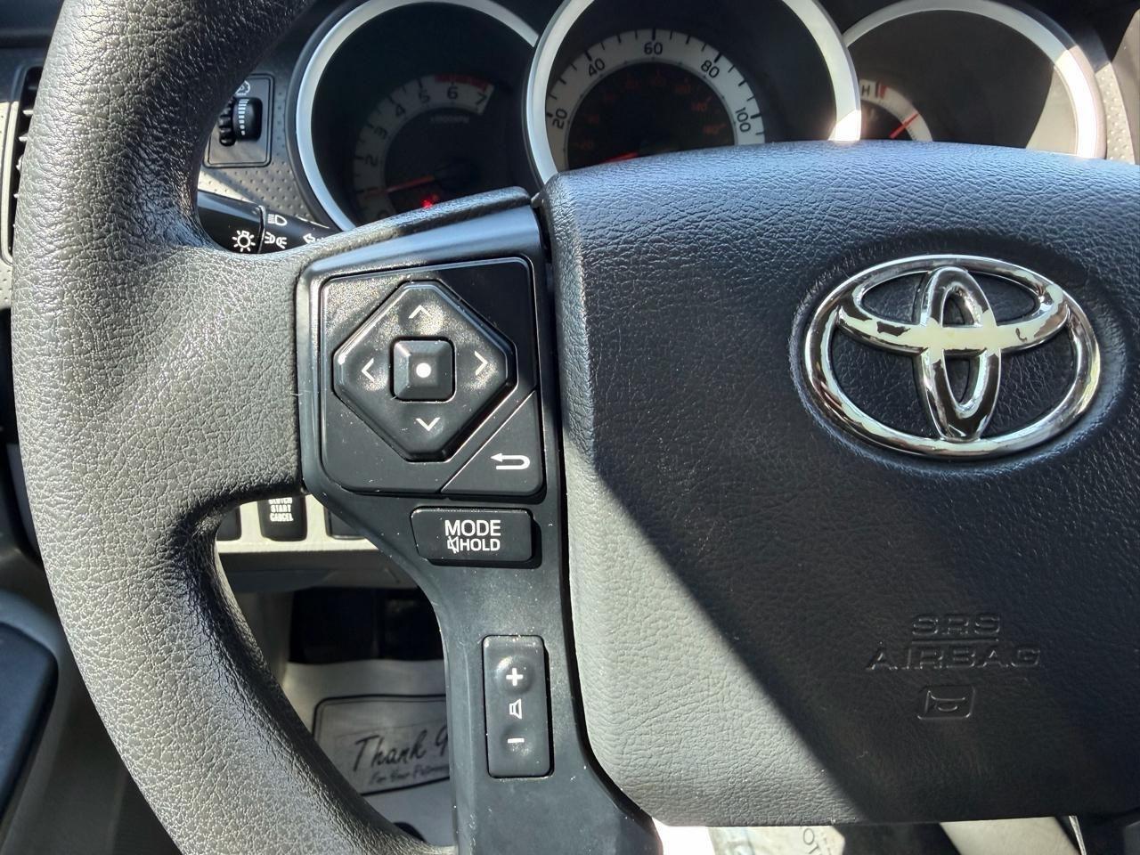 Toyota Tacoma Double Cab V6 6MT 4WD 2015