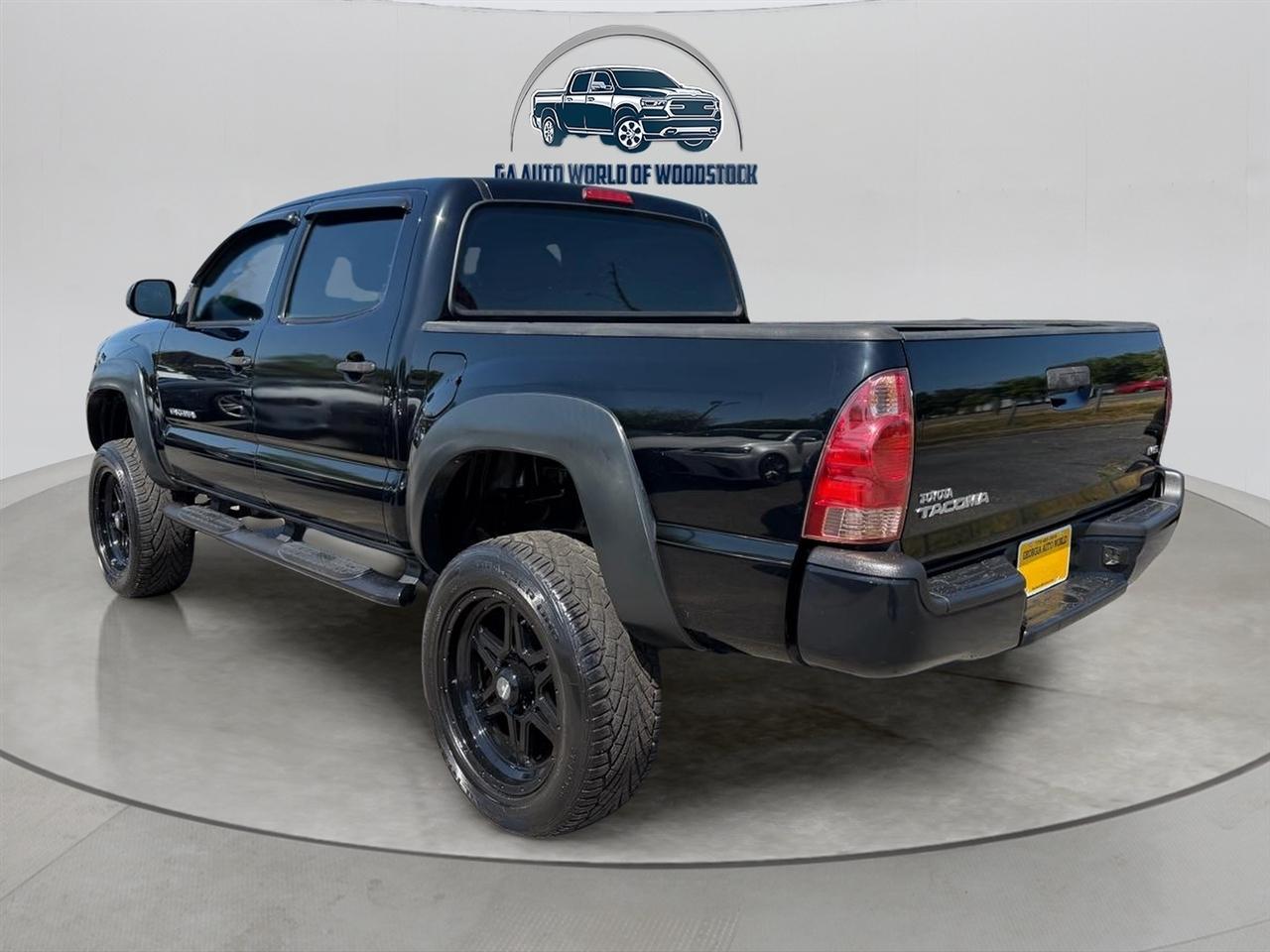 Toyota Tacoma Double Cab V6 6MT 4WD 2015
