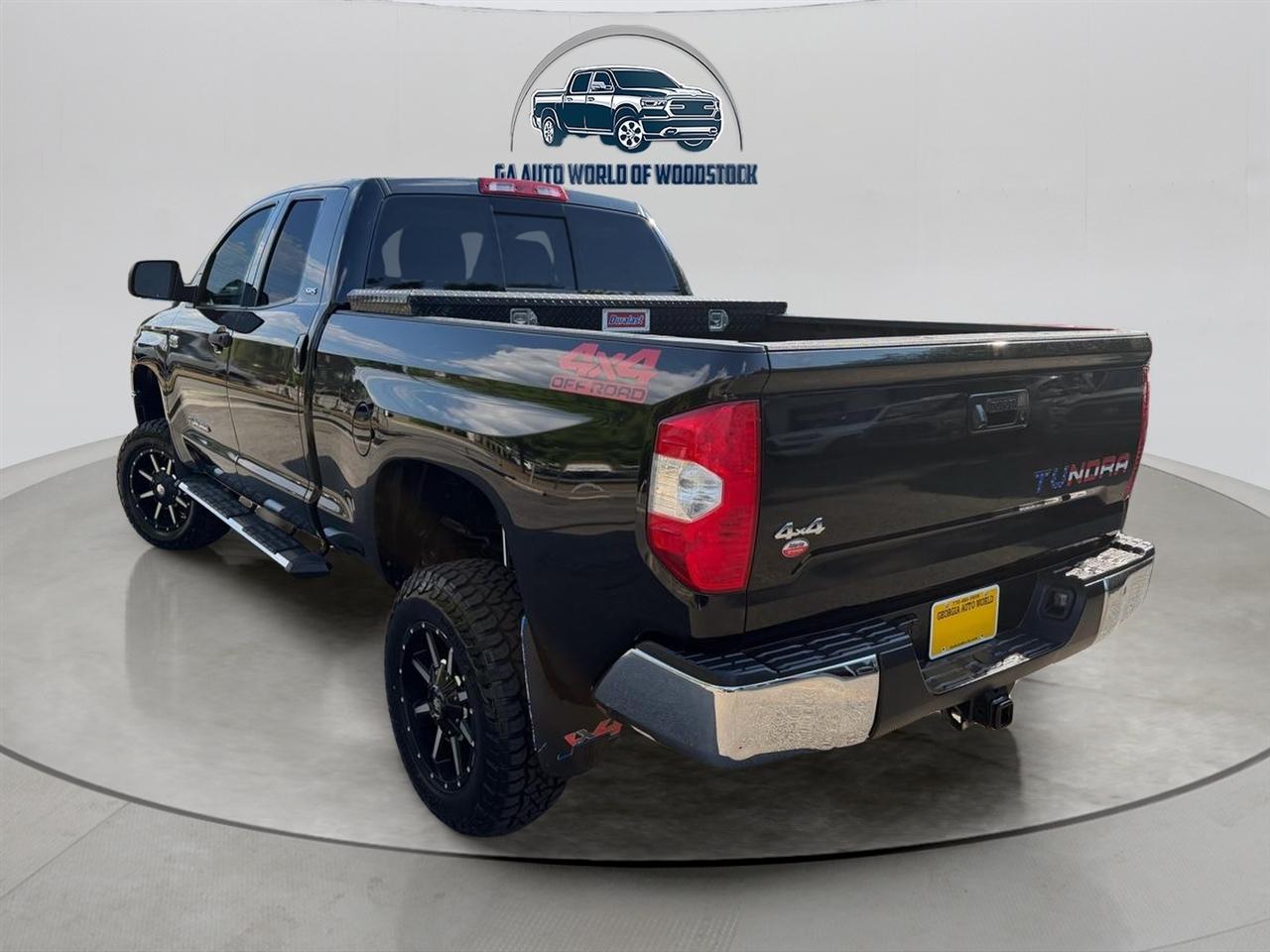 Toyota Tundra SR5 5.7L V8 Double Cab 4WD 2021