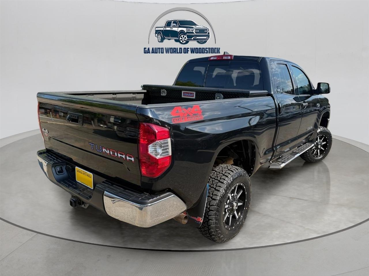Toyota Tundra SR5 5.7L V8 Double Cab 4WD 2021
