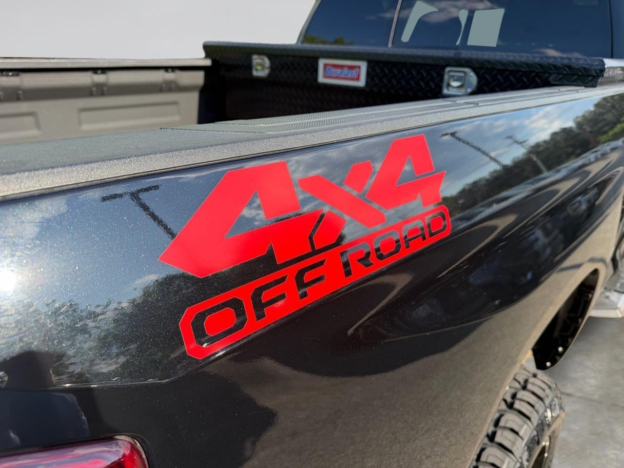 Toyota Tundra SR5 5.7L V8 Double Cab 4WD 2021