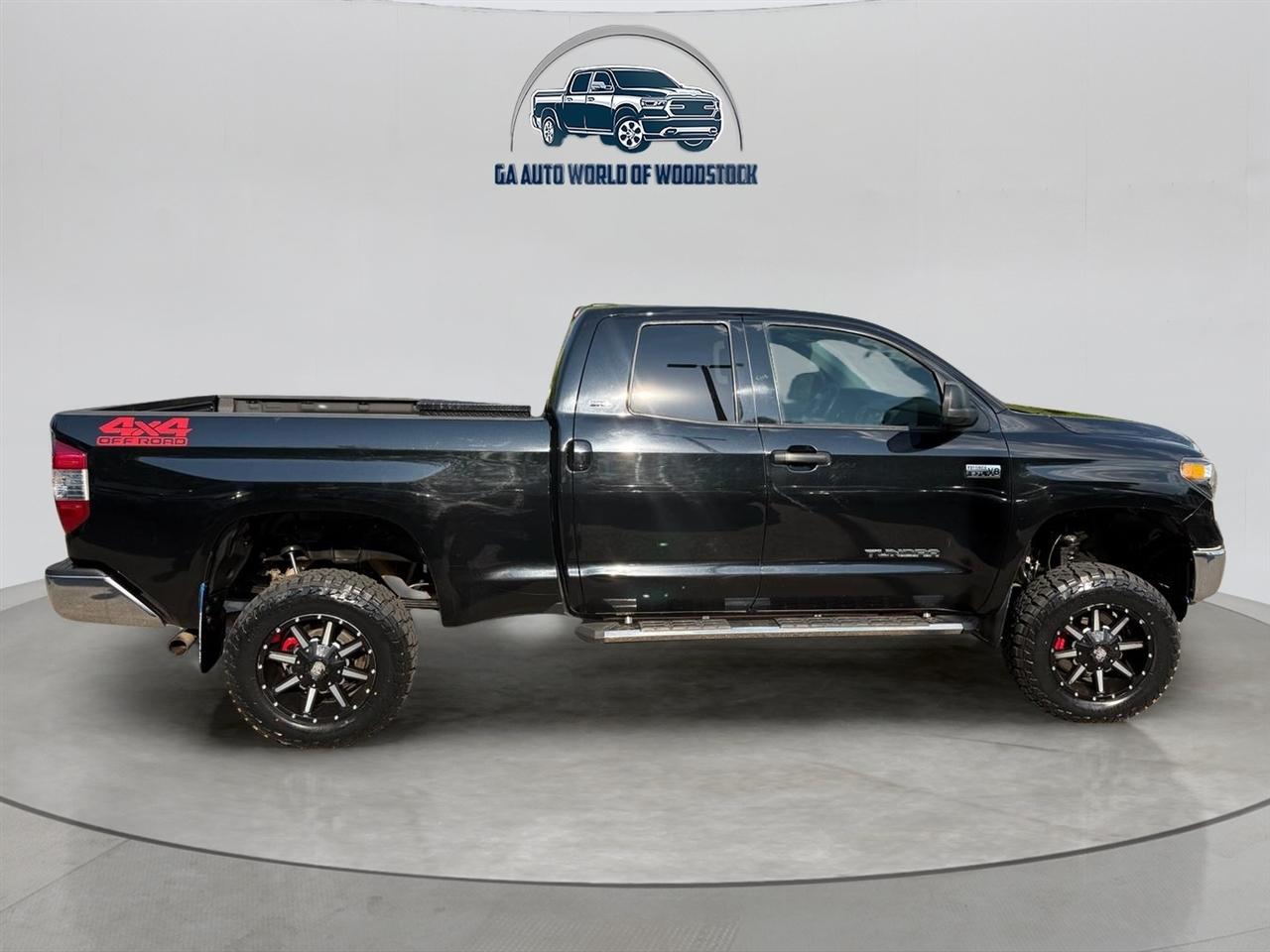 Toyota Tundra SR5 5.7L V8 Double Cab 4WD 2021