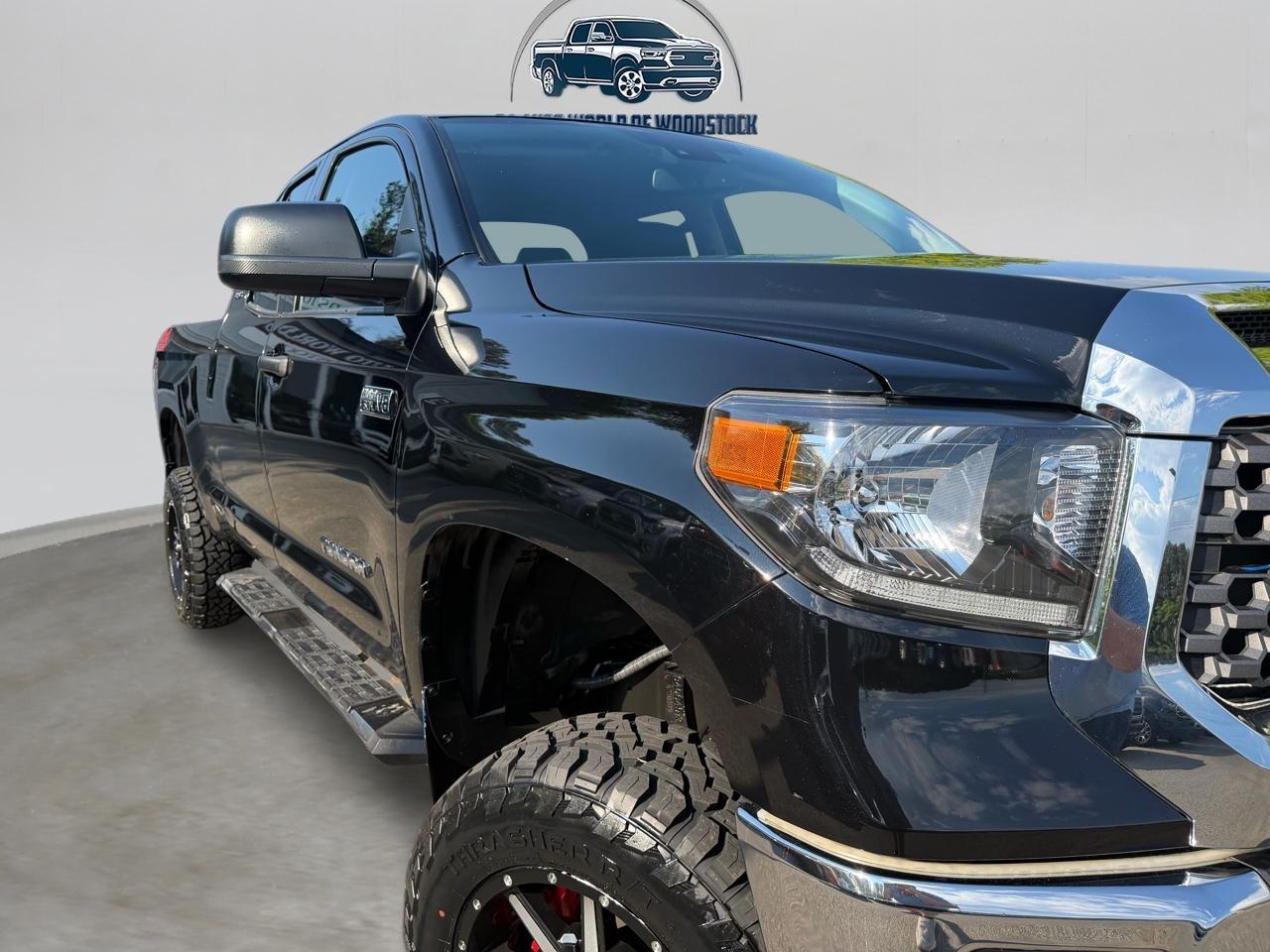 Toyota Tundra SR5 5.7L V8 Double Cab 4WD 2021