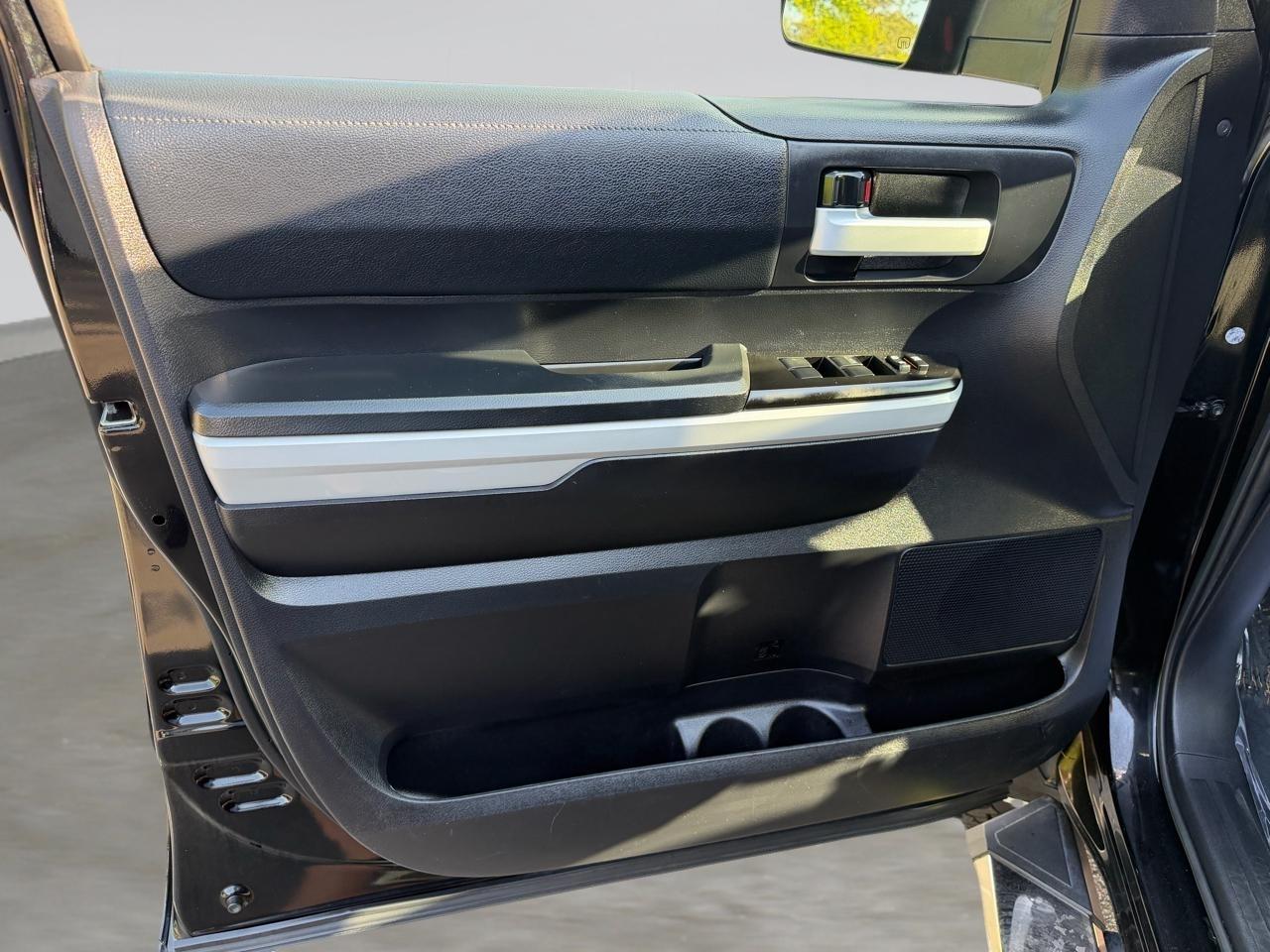 Toyota Tundra SR5 5.7L V8 Double Cab 4WD 2021