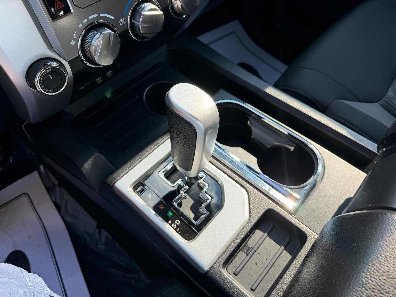 Toyota Tundra SR5 5.7L V8 Double Cab 4WD 2021