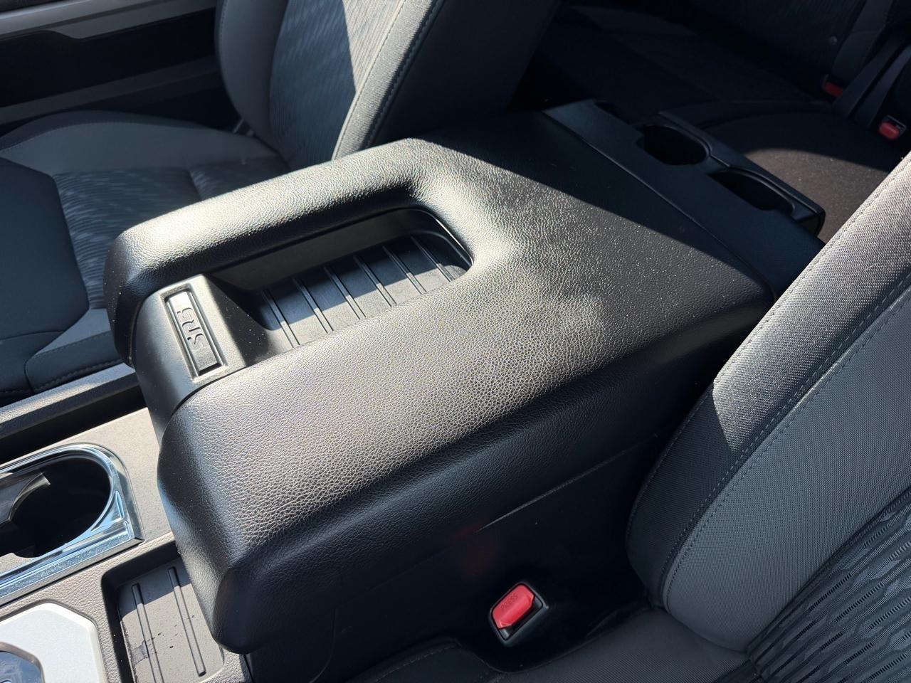 Toyota Tundra SR5 5.7L V8 Double Cab 4WD 2021