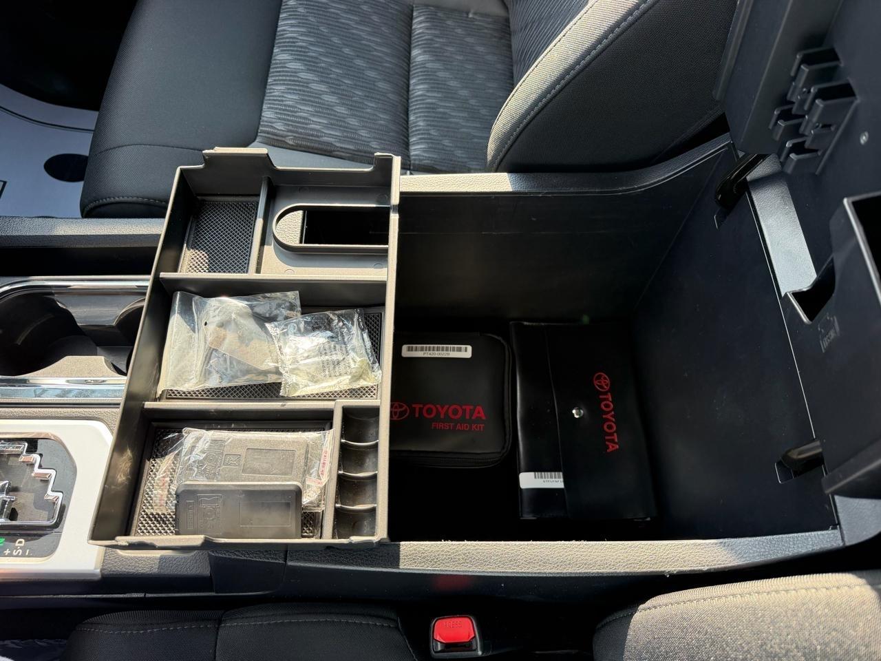 Toyota Tundra SR5 5.7L V8 Double Cab 4WD 2021