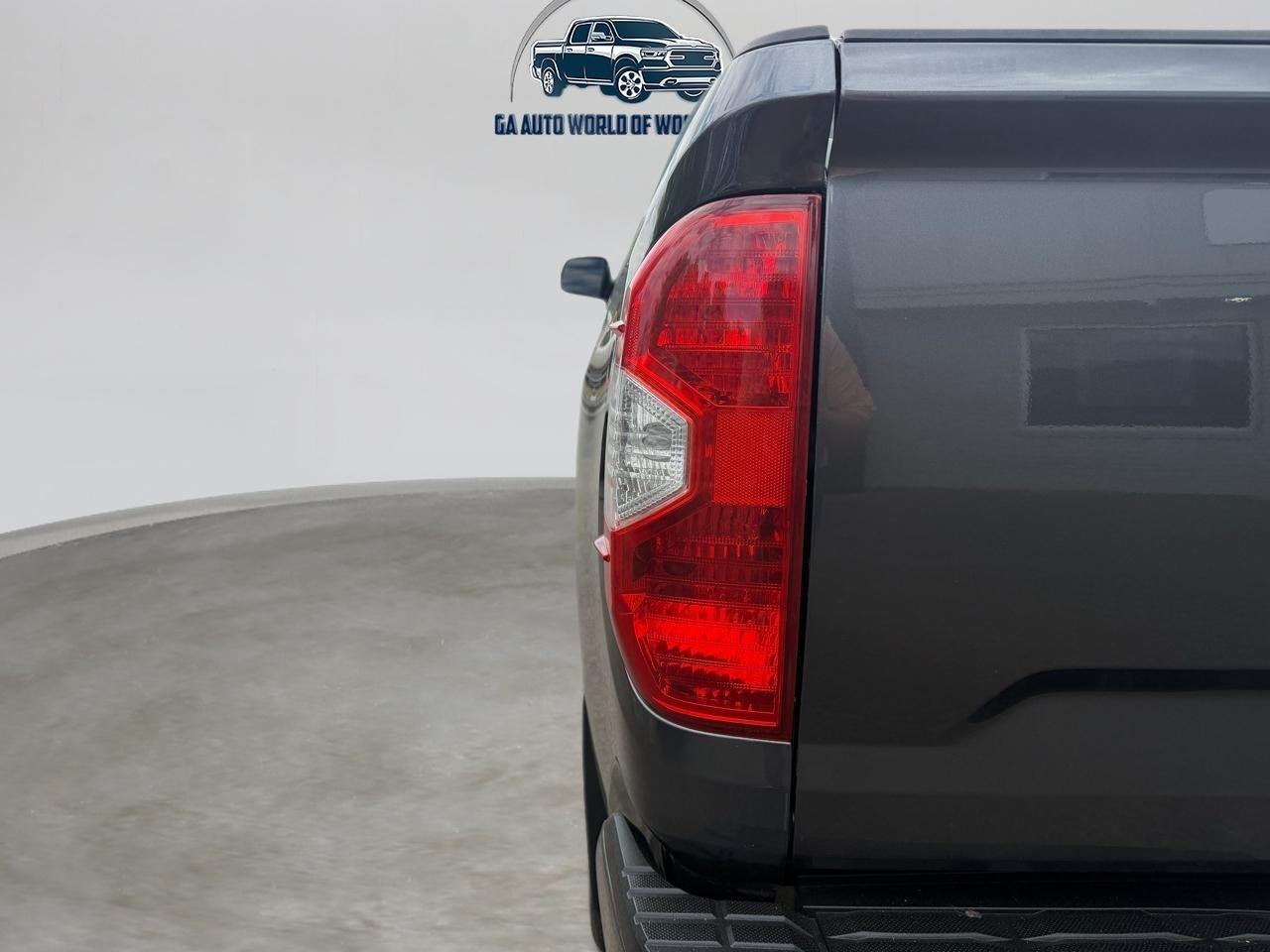 Toyota Tundra Limited 5.7L CrewMax 2WD 2020