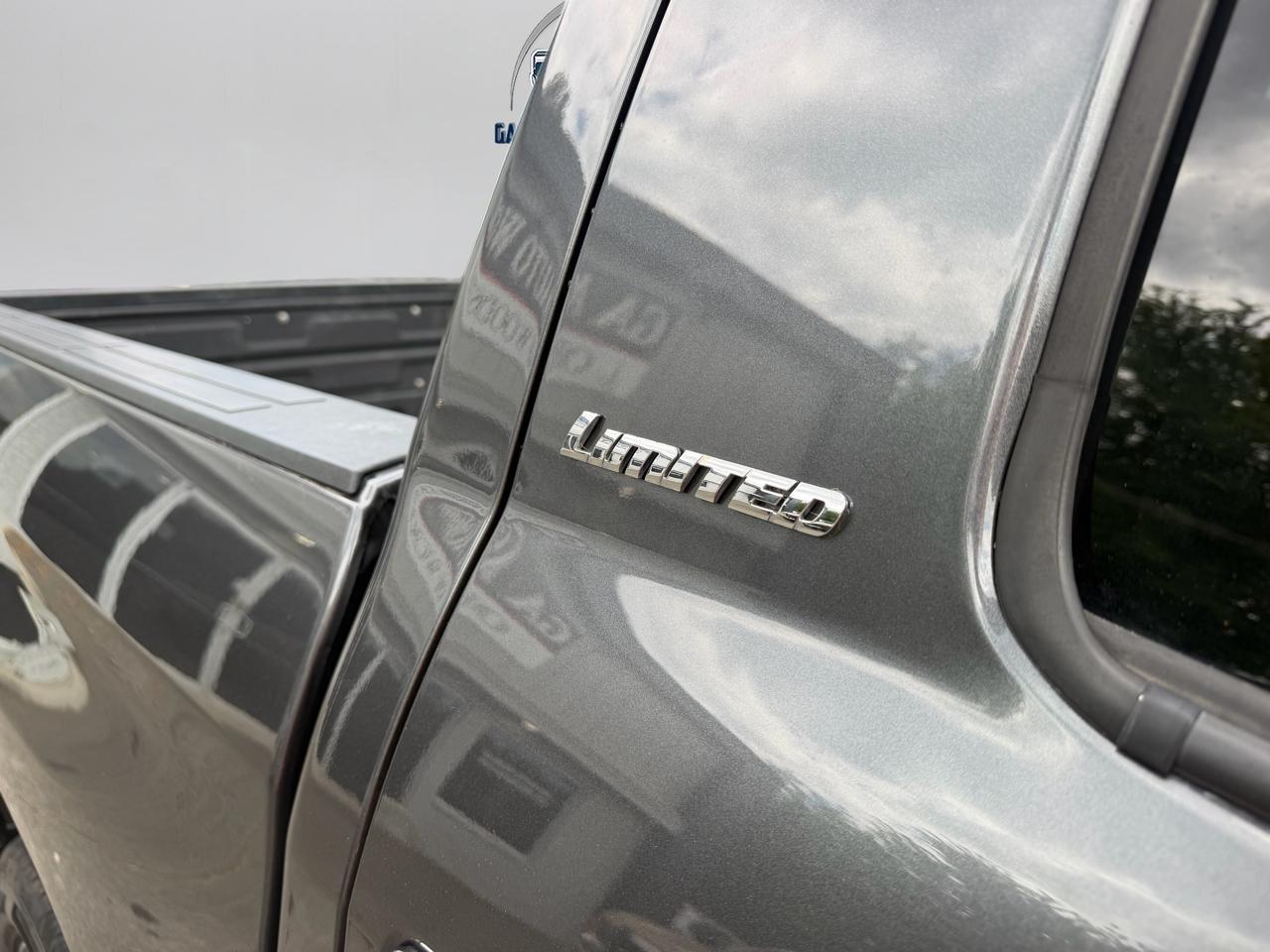 Toyota Tundra Limited 5.7L CrewMax 2WD 2020