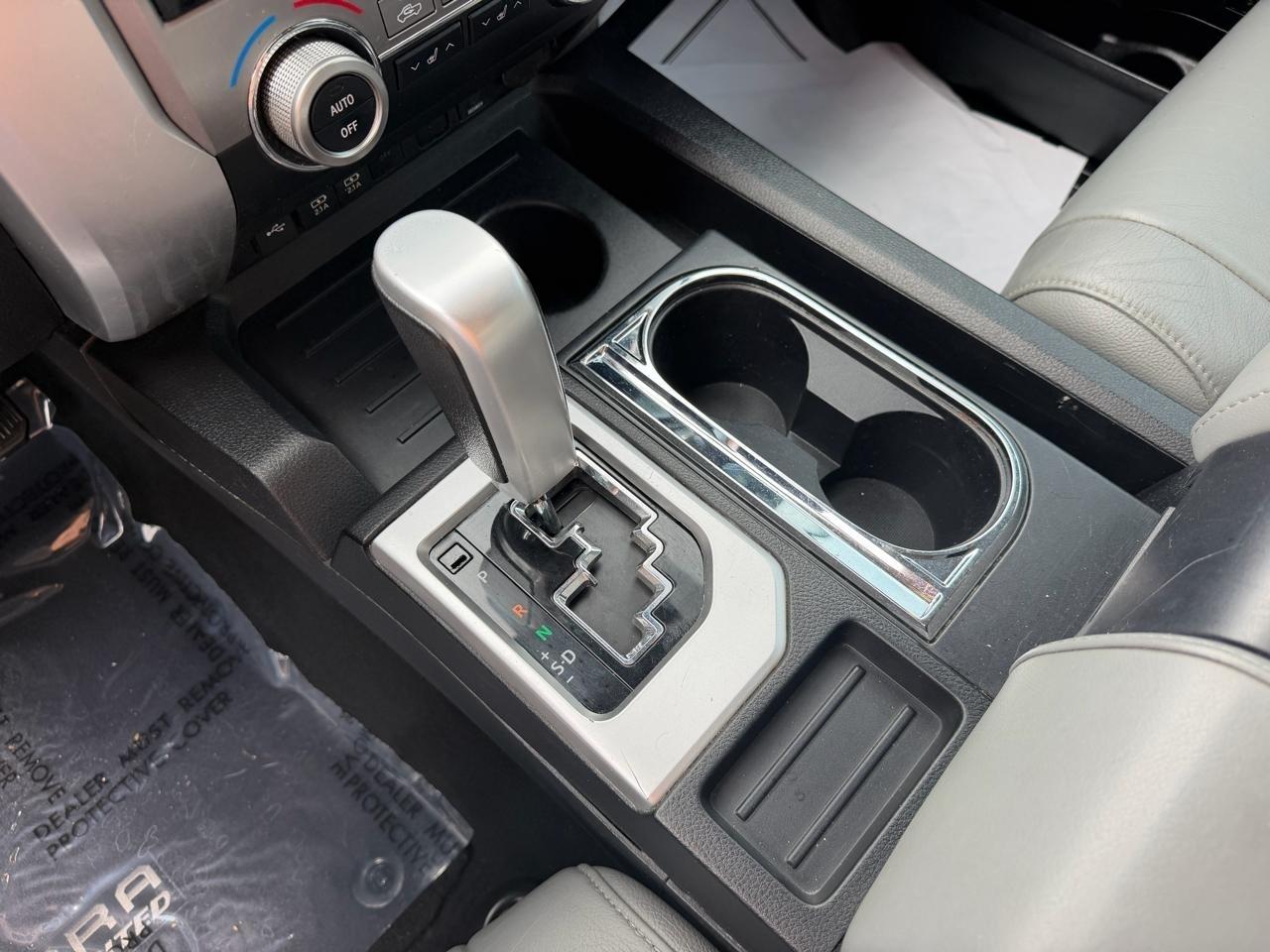Toyota Tundra Limited 5.7L CrewMax 2WD 2020