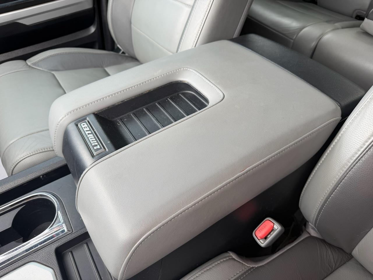 Toyota Tundra Limited 5.7L CrewMax 2WD 2020