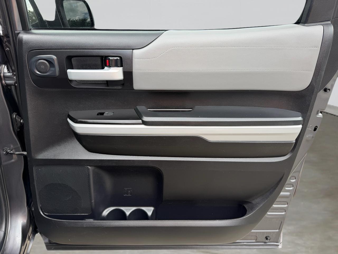 Toyota Tundra Limited 5.7L CrewMax 2WD 2020