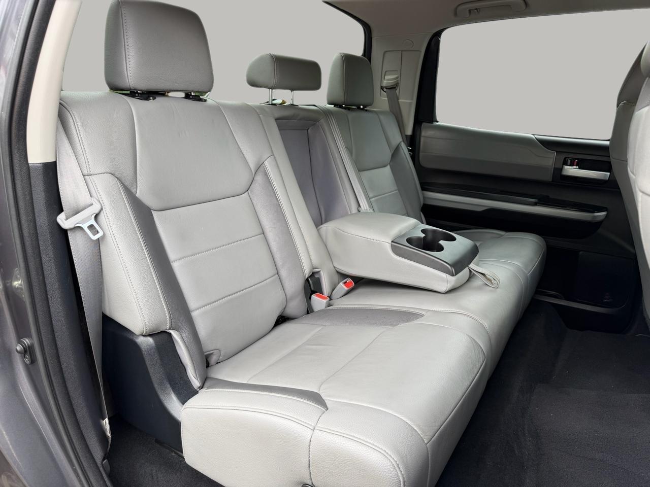 Toyota Tundra Limited 5.7L CrewMax 2WD 2020