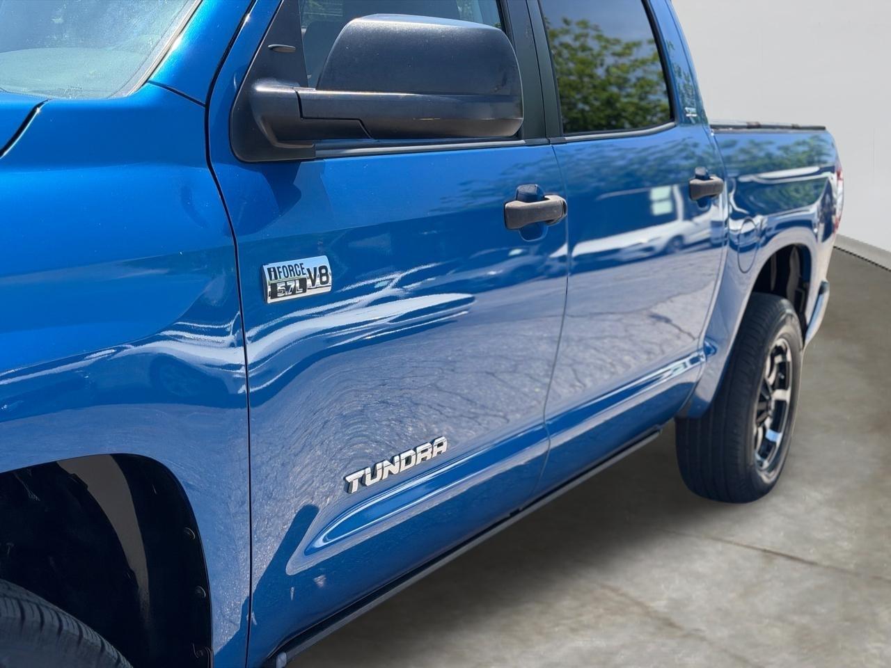 Toyota Tundra SR5 5.7L V8 FFV CrewMax 2WD 2016