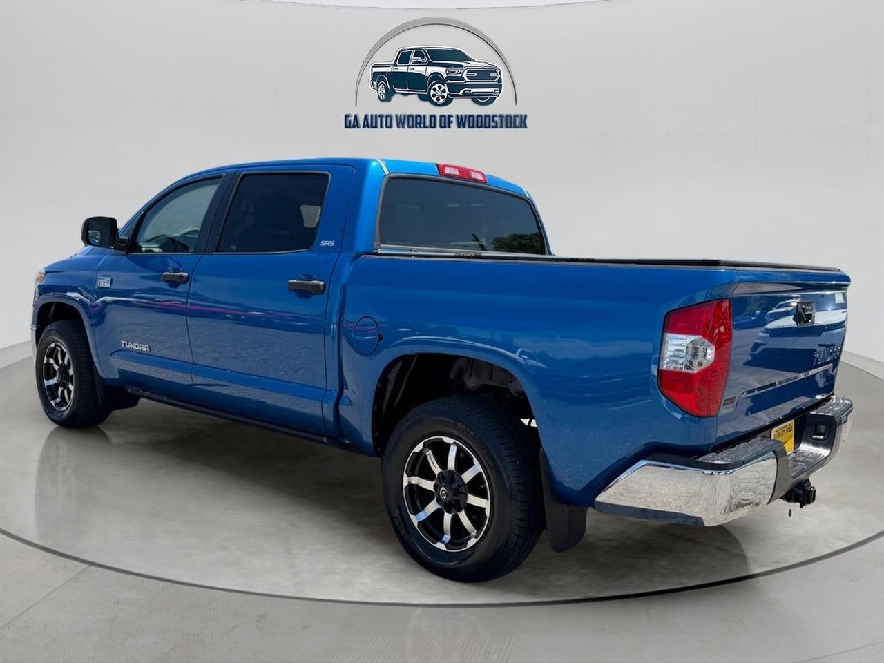 Toyota Tundra SR5 5.7L V8 FFV CrewMax 2WD 2016